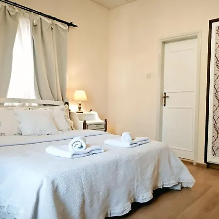 Vrisi Pedoulas Casa de hóspedes 3*